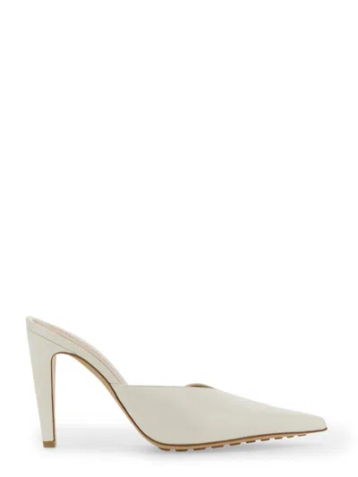 Bottega Veneta Mule Point In White