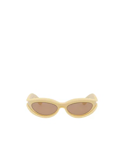 Bottega Veneta Hem Cat-eye Frame Sunglasses In Nude