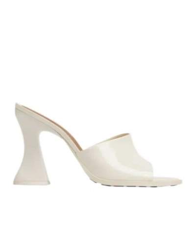 BOTTEGA VENETA BOTTEGA VENETA CHA CHA HEELED MULES