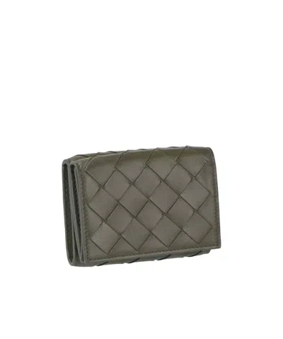 Bottega Veneta Intrecciato 3-fold Wallet In Gray