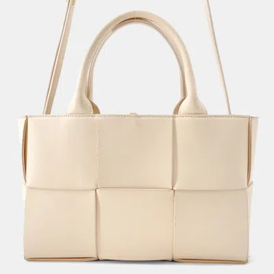 Pre-owned Bottega Veneta Intrecciato Arco 2way A Tote Bag Macaron Lambskin Size Mini In Sand