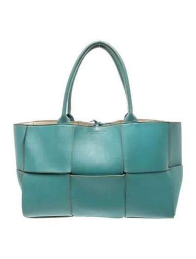 Pre-owned Bottega Veneta Intrecciato Arco Maxi In Blue
