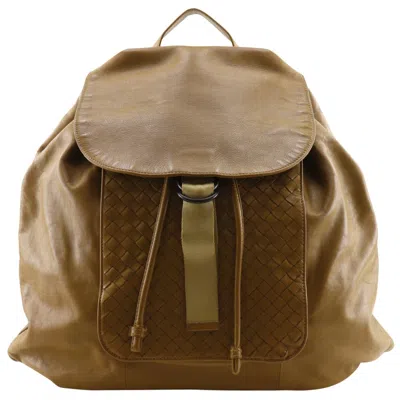 Pre-owned Bottega Veneta Intrecciato Beige Leather Backpack ()