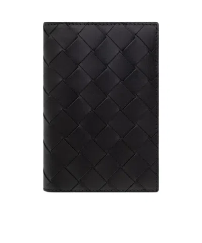 Bottega Veneta Intrecciato Bi-fold Cardholder In Black  