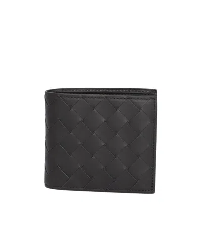 Bottega Veneta Intrecciato Bi-fold Leather Wallet In Black