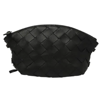 Pre-owned Bottega Veneta Intrecciato Black Leather Clutch Bag ()