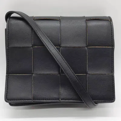Pre-owned Bottega Veneta Intrecciato Black Leather Shoulder Bag ()