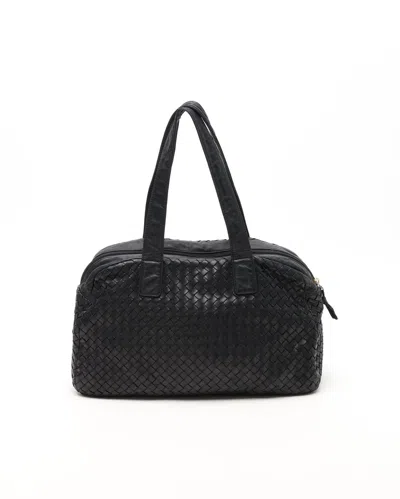 Bottega Veneta Intrecciato Boston Bag In Black