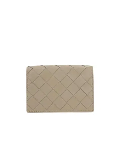 Bottega Veneta Intrecciato Braided Clip In Nude