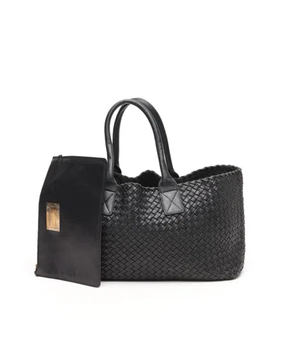 Bottega Veneta Intrecciato Cabat Mm Tote Bag In Black
