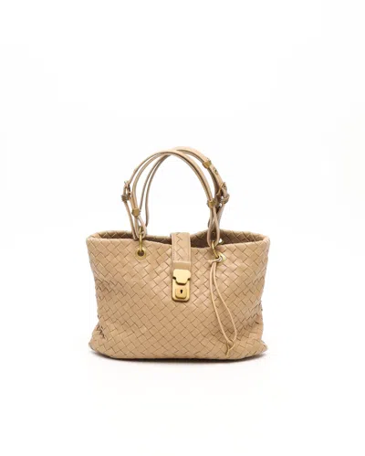 Bottega Veneta Intrecciato Capri Small Bag In Neutral