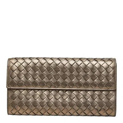 Pre-owned Bottega Veneta Intrecciato Champagne Gold Leather Long Wallet (bi-fold) ()
