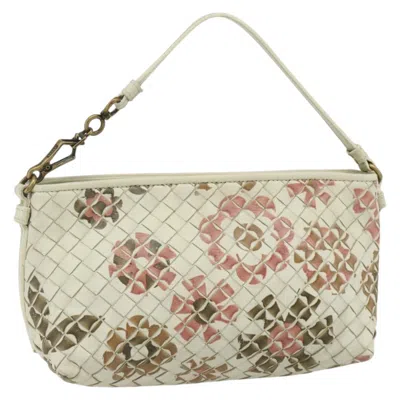Pre-owned Bottega Veneta Intrecciato Clutch Bag Leather White Leather Clutche & Pouche Bag ()