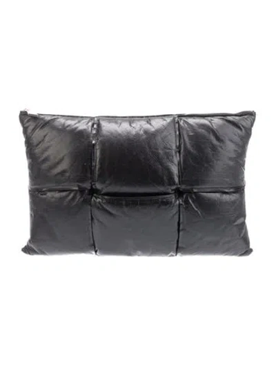 Pre-owned Bottega Veneta Intrecciato Clutch In Black