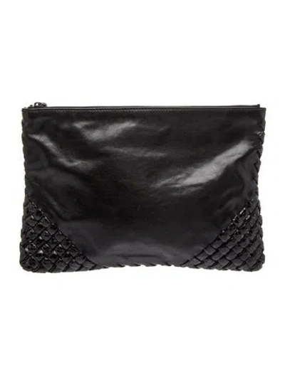 Pre-owned Bottega Veneta Intrecciato Clutch In Black