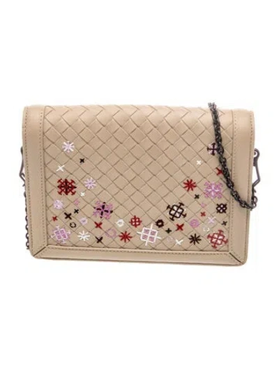Pre-owned Bottega Veneta Intrecciato Clutch In Neutral