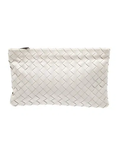 Pre-owned Bottega Veneta Intrecciato Clutch In White