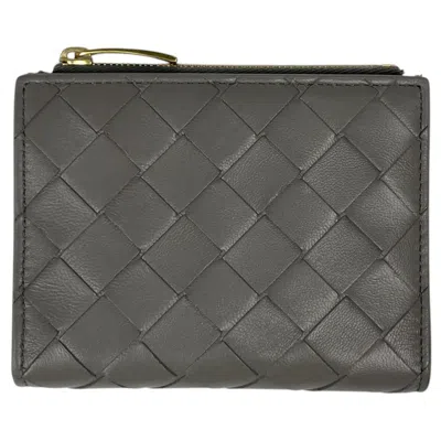 Pre-owned Bottega Veneta Intrecciato Gray Leather Wallet (bi-fold) ()