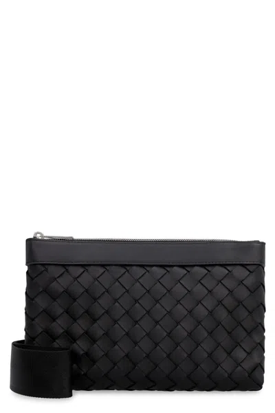 Bottega Veneta Intrecciato Hydrology Messenger Bag In Black