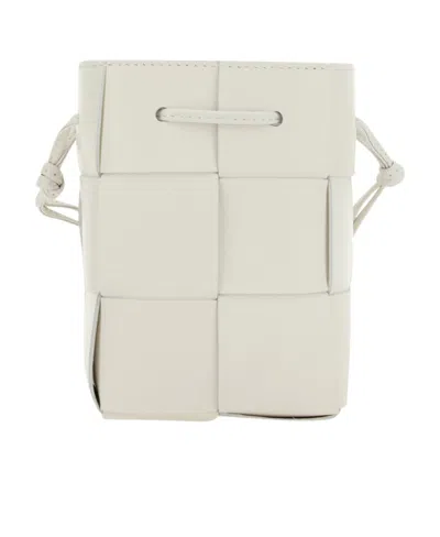 Bottega Veneta Intrecciato Leather Bucket Bag In White