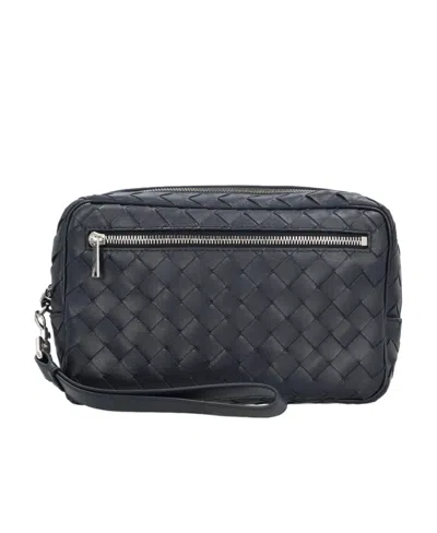 Bottega Veneta Intrecciato Leather Clutch Bag In Black