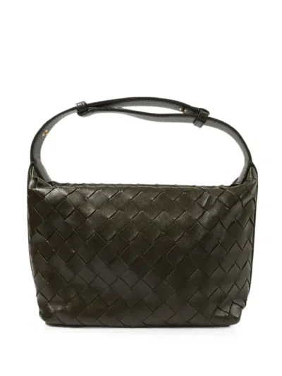 Pre-owned Bottega Veneta Intrecciato Leather Clutch Bag In Green