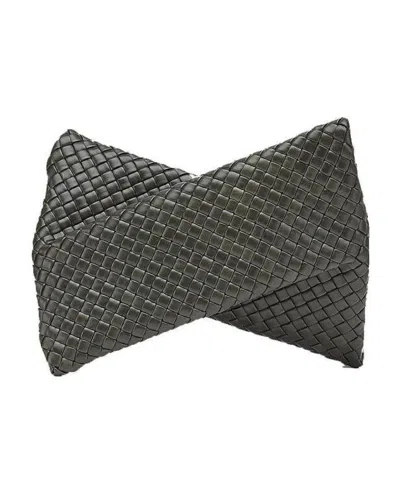Bottega Veneta Intrecciato Leather Clutch In Green