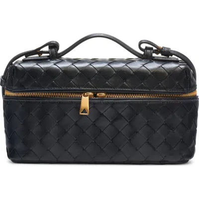 Bottega Veneta Intrecciato Leather Convertible Vanity Case In Blue