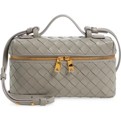 Bottega Veneta Intrecciato Leather Convertible Vanity Case In Sterling-gold