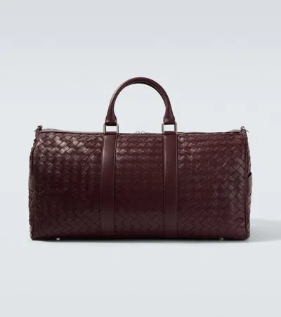 Bottega Veneta Intrecciato Leather Duffel Bag In Burgundy