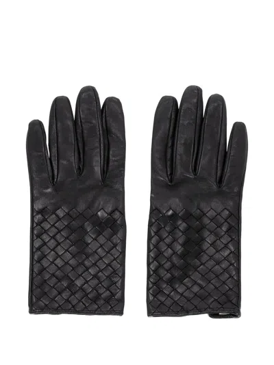 Pre-owned Bottega Veneta Intrecciato-leather Gloves In Black