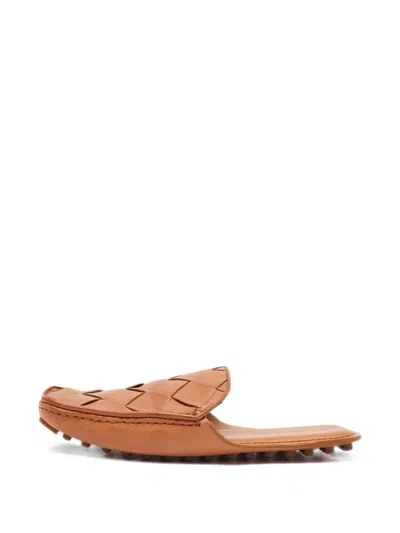 Pre-owned Bottega Veneta Intrecciato Leather Mules In Neutral