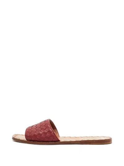 Pre-owned Bottega Veneta Intrecciato Leather Slides In Red
