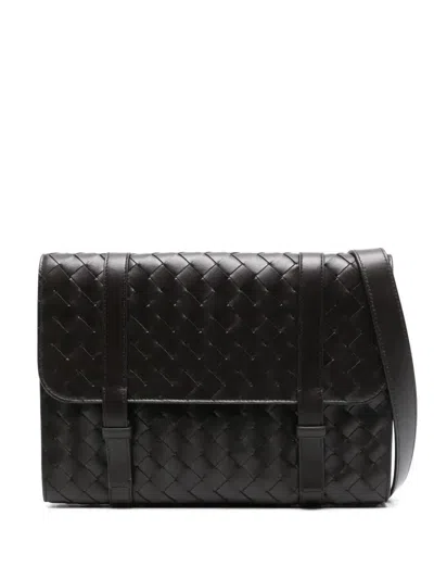 Bottega Veneta Intrecciato Messenger Bag In Brown
