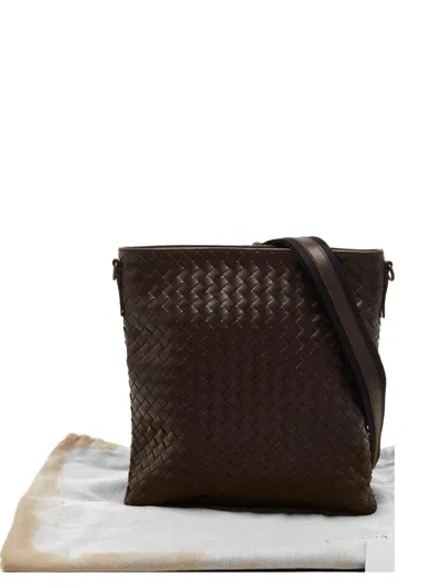 Pre-owned Bottega Veneta Intrecciato Messenger Bag In Brown