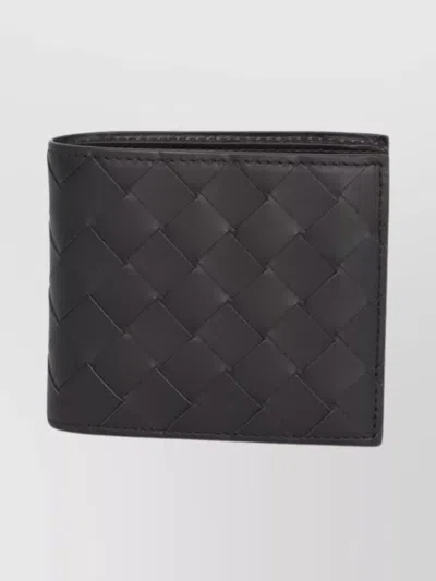 Bottega Veneta Intrecciato Pattern Bi-fold Leather Wallet In Black