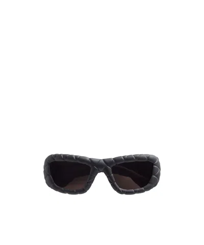 Bottega Veneta Intrecciato Rectangular Sunglasses In Black