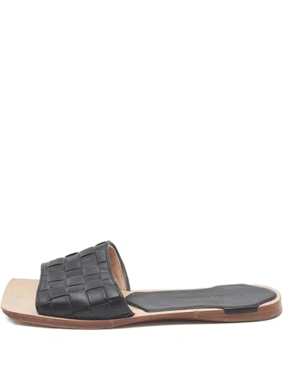 Pre-owned Bottega Veneta Intrecciato Sandals
