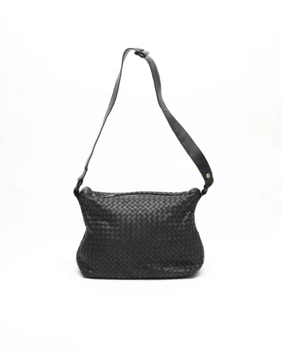 Bottega Veneta Intrecciato Shoulder Bag In Black
