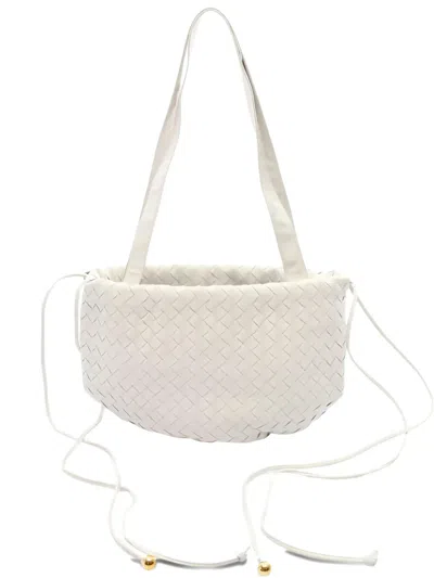 Pre-owned Bottega Veneta Intrecciato Shoulder Bag In White