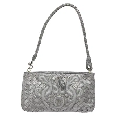 Pre-owned Bottega Veneta Intrecciato Silver Leather Clutch Bag ()