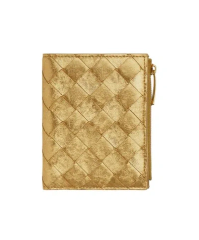Bottega Veneta Intrecciato Small Bi-fold Wallet In Gold