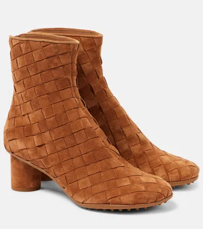 Bottega Veneta Intrecciato Suede Ankle Boots In Caramel