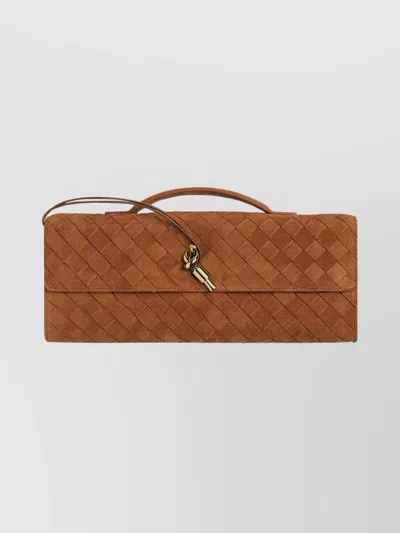 Bottega Veneta Andiamo Leather Clutch Bag In Pink
