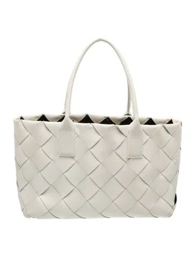 Pre-owned Bottega Veneta Intrecciato Tote Maxi In White