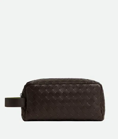 Bottega Veneta Intrecciato Reisepouch In Fondant/matcha