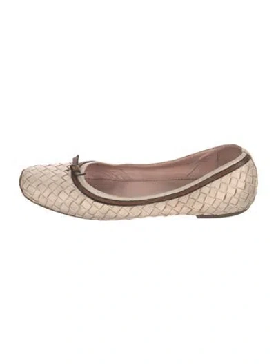 Pre-owned Bottega Veneta Intrecciato Weave Leather Ballet Flats In Neutral