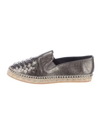 Pre-owned Bottega Veneta Intrecciato Weave Leather Espadrilles In Gray