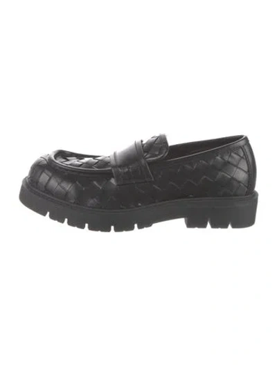 Pre-owned Bottega Veneta Intrecciato Weave Leather Loafers In Black