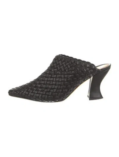Pre-owned Bottega Veneta Intrecciato Weave Leather Mules In Black